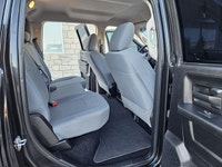 2017 RAM 1500 ST CREWCAB 4X4 NO ACCIDENTS, NO CLAIMS, ONE OWNER TRUCK! QualiTee Motors offers the hi... (image 9)