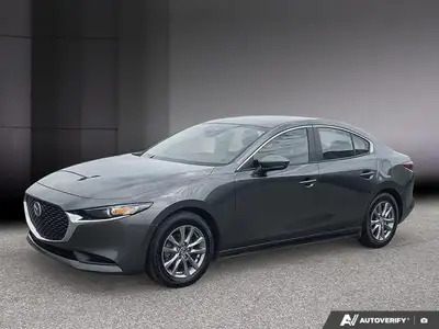 2023 Mazda Mazda3 La Mazda3 GS 2023 est une voiture compacte qui se distingue par son design sophist...