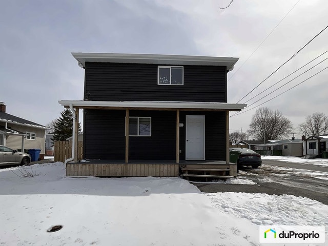 $379,000 - 2 Storey for sale in Huntingdon — photo 2