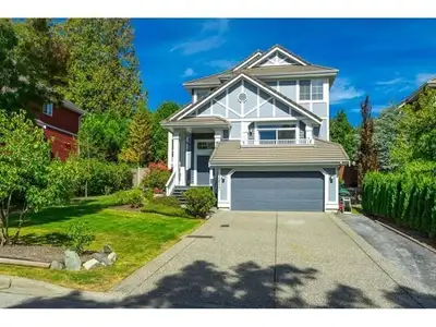 Experience luxurious suburban living in this beautifully presented, furnished three-story home, loca...