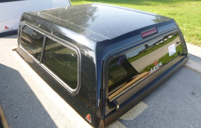 2024 - 2025 Toyota Tacoma 5'2 NEW Black Leer100S Truck Cap in Other Parts & Accessories in Kitchener / Waterloo