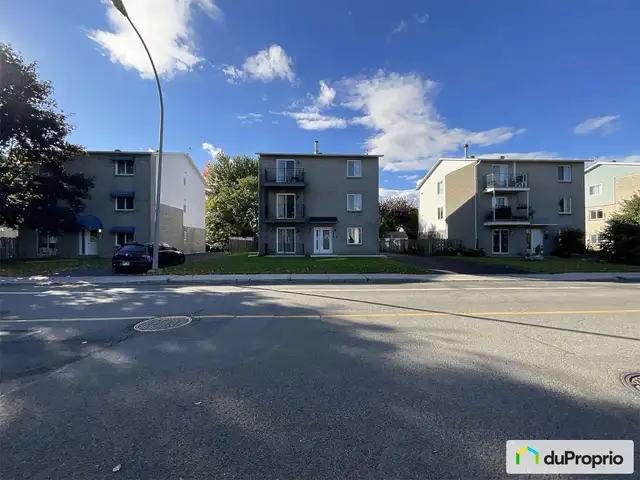 $980,000 - Triplex for sale in Chambly in Houses for Sale in Longueuil / South Shore - Image 6