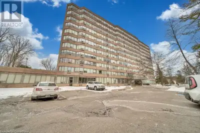 *BUY IT TODAY!*Welcome to Unit 311 at The Regency! Absolutely Stunning! Spacious & Luxurious describ...