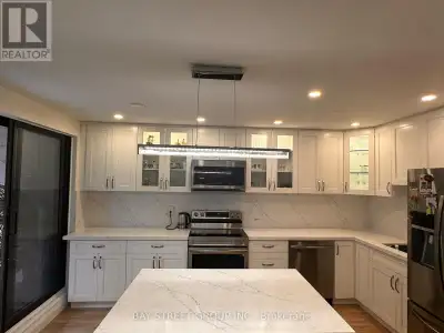 98 - 1042 FALGARWOOD DRIVE Oakville (FA Falgarwood), Ontario