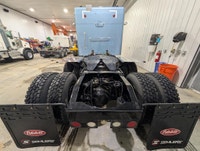 2 Owner 2005 Peterbilt 379. CAT MXS Motor just completely rebuilt! Comes with 1 year / 200k warranty... (image 5)