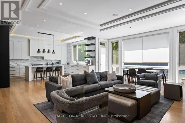 71 YORKVIEW DRIVE Toronto (Willowdale West), Ontario in Houses for Sale in City of Toronto - Image 12