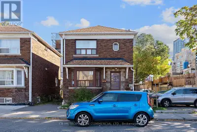 **DEVELOPMENT OPPORTUNITY** With its prime downtown location and compact size, the site presents an...