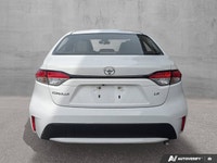 8.0-inch touchscreen display, Apple CarPlay and Android Auto integration, 6-speaker audio system, 4.... (image 5)