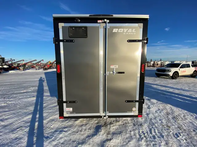 2026 Royal Cargo LCHT35-614V-78 Enclosed Cargo Trailer in Cargo & Utility Trailers in Edmonton - Image 5