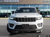 Command attention and experience refined capability in this 2024 Jeep Grand Cherokee Altitude, disti... (image 7)