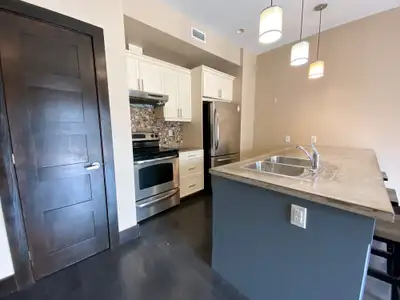 Stunning Three Bedroom on Princess St - SEPTEMEBR 2025