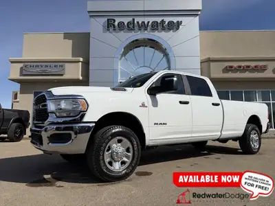 This Ram 3500 boasts a Intercooled Turbo Diesel I-6 6.7 L/408 engine powering this Automatic transmi...