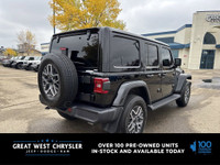 Only 6,500 Miles! This Jeep Wrangler delivers a Regular Unleaded V-6 3.6 L/220 engine powering this... (image 6)