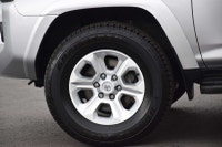 SR5|7 Pass|Heated Seats|No Accidents 2024 Toyota 4Runner SR5 SR5|7 Pass|Heated Seats|No Accidents Cl... (image 6)