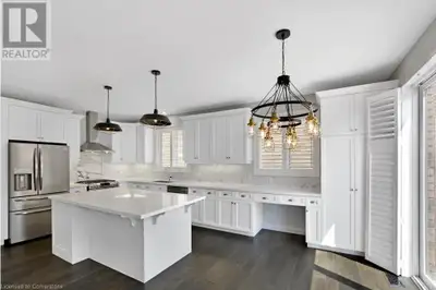 A 7-year-old luxury 4-bedroom Double Garage home situated on a quiet court in Ancaster! 9' ceilings...