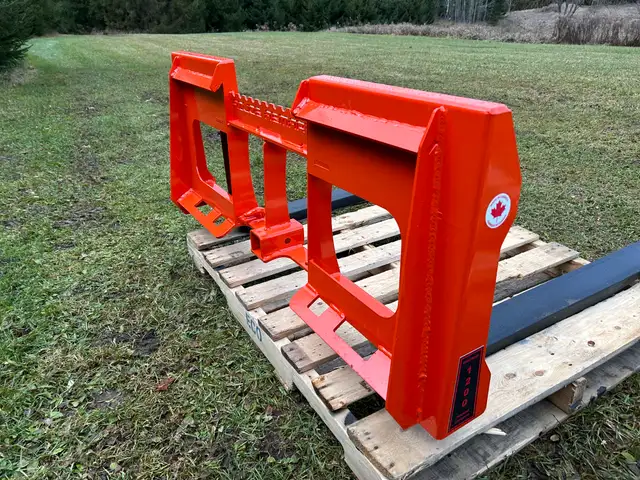 Pallet forks for tractors & skid steers - IN STOCK in Heavy Equipment in Oakville / Halton Region - Image 9