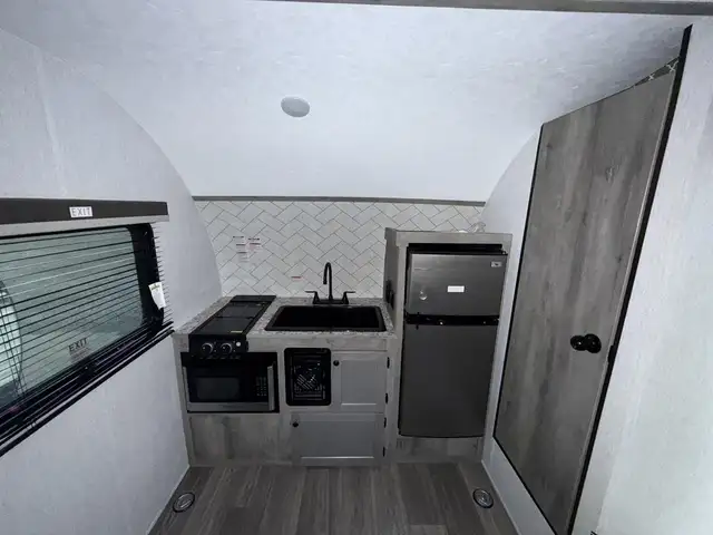 2026 Sunset Park RV Sunlite TH 14TH in Travel Trailers & Campers in Longueuil / South Shore - Image 9