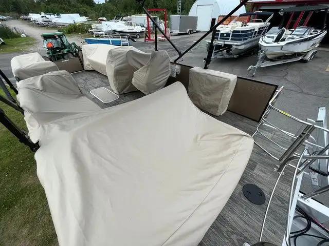 2022 Sweetwater SW 2286 Single Flip Lounge in Sport Touring in Sault Ste. Marie - Image 19