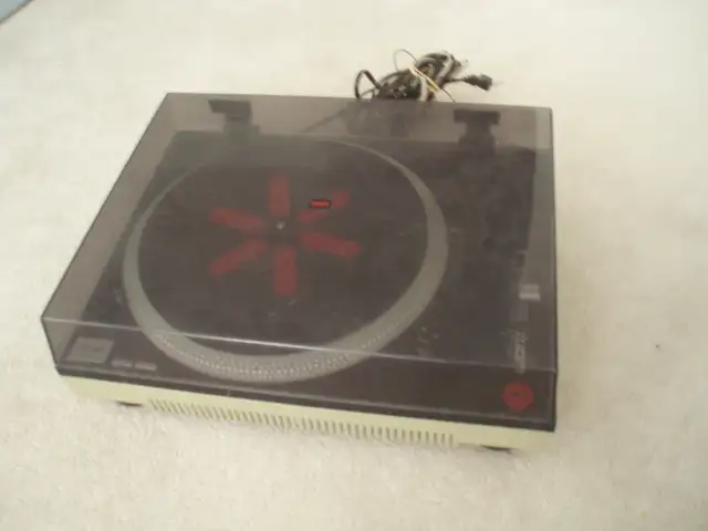 TURNTABLE --  ION STUDIO in Stereo Systems & Home Theatre in Kitchener / Waterloo - Image 4