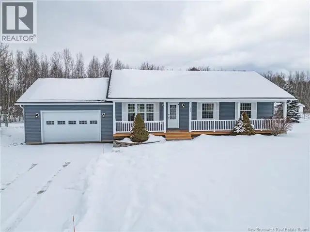 64 Thompson Avenue Burton, New Brunswick in Houses for Sale in Fredericton - Image 3