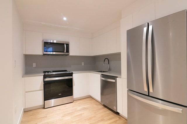 3710 Chemin Queen Mary — photo 1