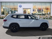 Step into the driver's seat of the 2018 Volkswagen Atlas Execline and envision seamless family adven... (image 5)