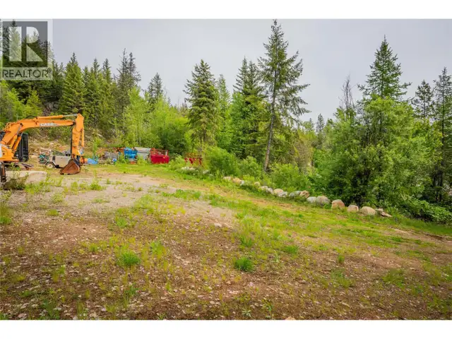 1682 Circle Road Castlegar, British Columbia in Land for Sale in Nelson - Image 15