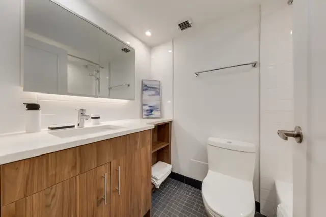 The International - One Bedroom Suites for Rent in Downtown Calg in Long Term Rentals in Calgary - Image 4
