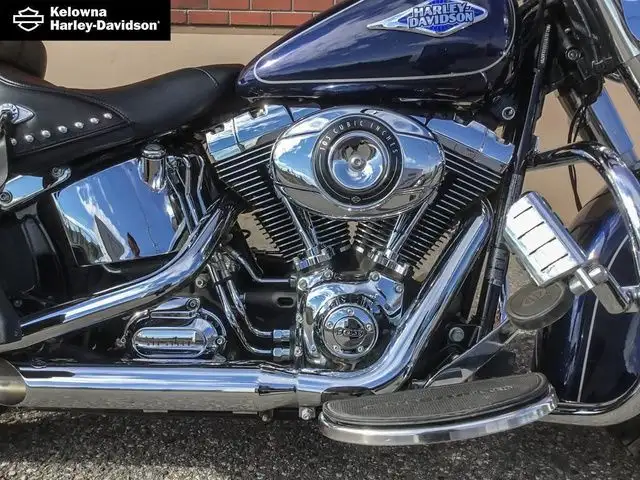 2013 Harley-Davidson FLSTC - Heritage Softail Classic in Street, Cruisers & Choppers in Kelowna - Image 11