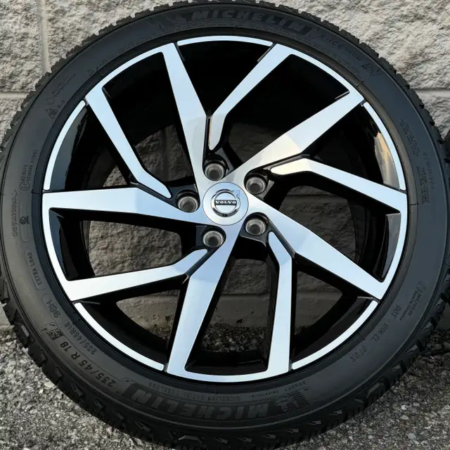 (98%) 4x Volvo S60 | V60 18" OEM Winter Wheels Package in Tires & Rims in City of Toronto - Image 3