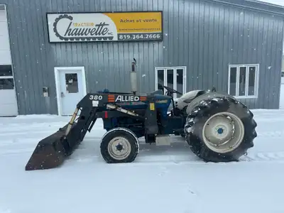 Tracteur 2x4 Diesel Power Steering Loader Double action Sortie d'huile arriere 3 Points avec PTO 354...