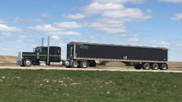 Grain Haulers in Drivers & Security in Swift Current - Image 3