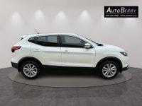 2018 Nissan Qashqai SV AWD White on Black Interior • 2.0L • AWD • ECO Mode • Auto • A/C • Dual-Zone... (image 8)