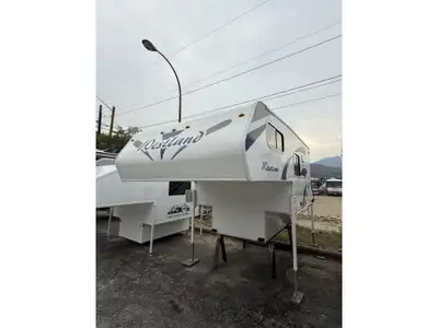 Welcome to Rock Island RV Perfect for any half ton truck like new in and out, only 1475 lbs dry. air...