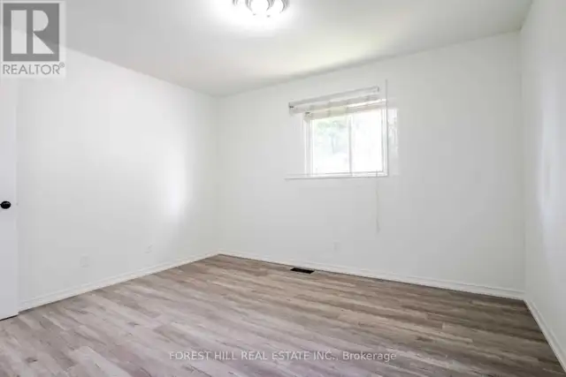 UPPER - 18 SHANNON STREET Orillia, Ontario in Long Term Rentals in Barrie - Image 12