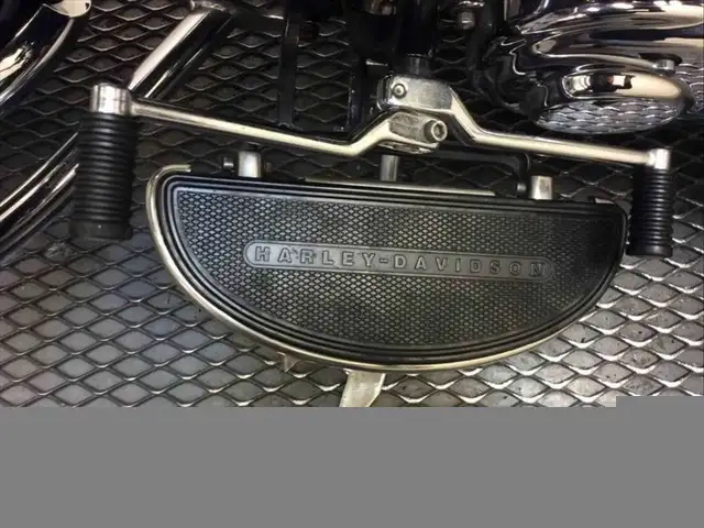 2011 Harley-Davidson FLSTC Heritage Softail Classic in Street, Cruisers & Choppers in City of Toronto - Image 13