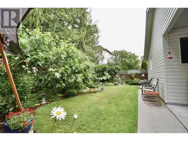 22 535 SHAW ROAD Gibsons, British Columbia in Condos for Sale in Sunshine Coast - Image 27