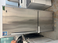 2174-Réfrigérateur Amana congèlateur en bas Bottom freezer Stain