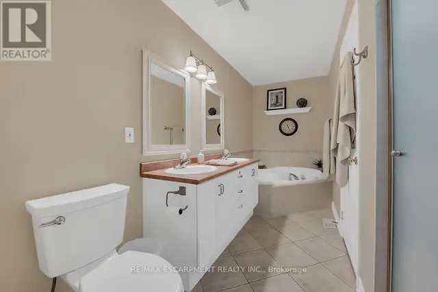 6D BROWN DRIVE St. Catharines (Rykert/Vansickle), Ontario in Houses for Sale in St. Catharines - Image 27