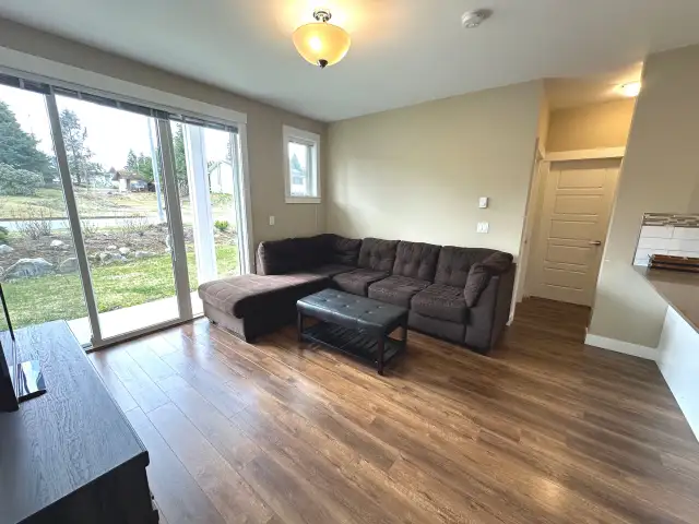 2-Bedroom 2-Bathroom l 103-110 Baxter Avenue l Townhouse in Long Term Rentals in Kitimat - Image 6