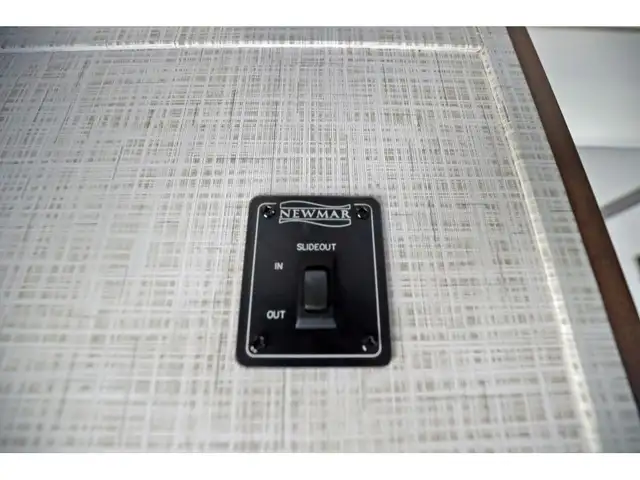 2020 Newmar Ventana 3407 Pusher Diesel 360HP, Classe A in RVs & Motorhomes in Laval / North Shore - Image 52