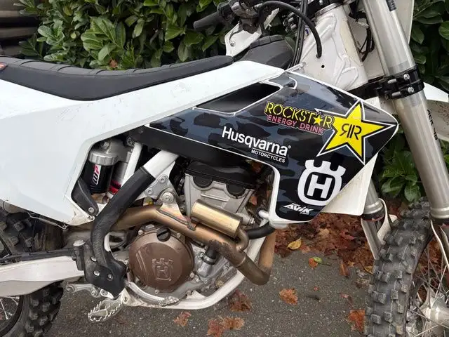 2017 Husqvarna Motorcycles FC 250 in Dirt Bikes & Motocross in Chilliwack - Image 4
