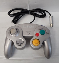 (80888-3) Nintendo DOL-003 GameCube Controller