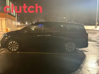 NO ACCIDENTS / CLEAN CARFAX / 1 OWNER / Brake Assist, Power Tailgate/Hatch, Power Sliding Doors and...