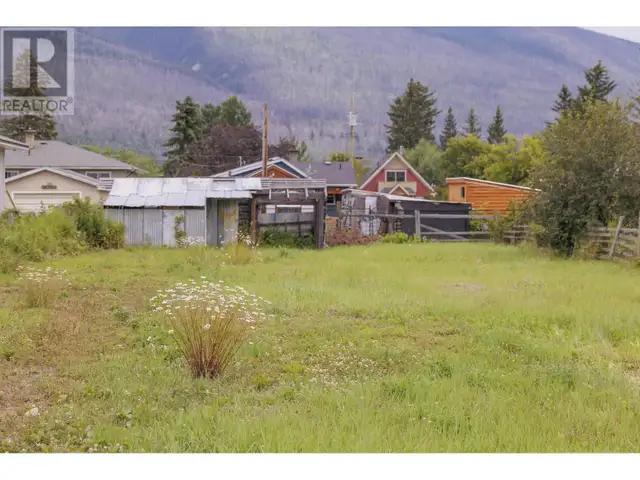 874 3RD AVENUE McBride, British Columbia in Land for Sale in Quesnel - Image 5