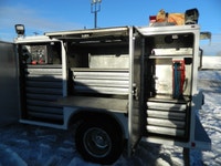 Welcome to Central Truck Sales. 2017 FORD XLT 4X4 F-350 (1 TON) SERVICE BODY WITH WIELDER ,6.2L engi... (image 3)