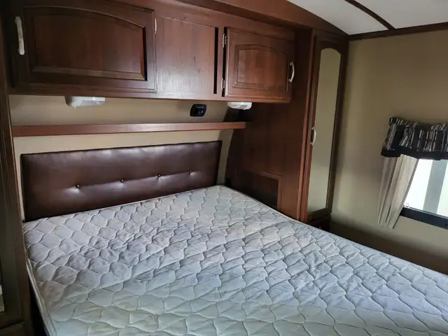 2014 Keystone OUTBACK 312 BH in Travel Trailers & Campers in St. Albert - Image 52