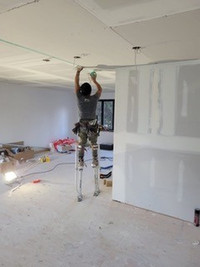 Professional drywall / plaster / paint in MONTREAL 438-725-8384