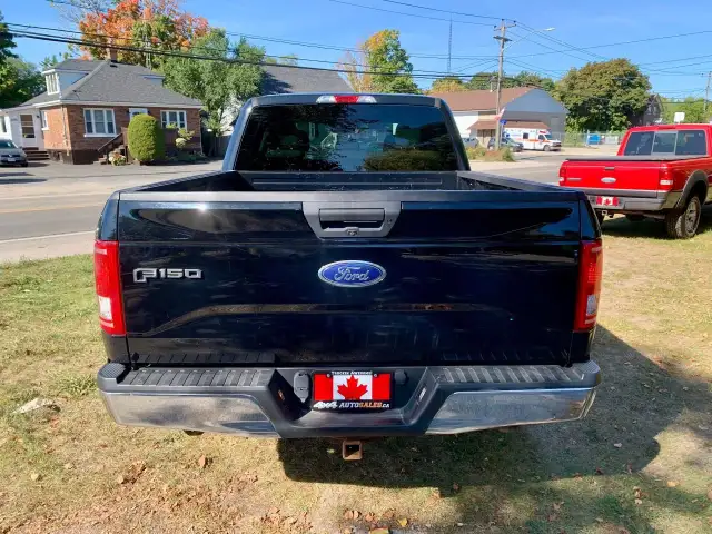 2016 FORD F-150 4X4 CREW 6.5FT LOW KMS LOADED in Cars & Trucks in Guelph - Image 7