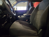 2019 Ram 1500 Classic HEMI Express Night Edition No Accidents | Crew Cab | New Tires | Fantastic Ser... (image 9)